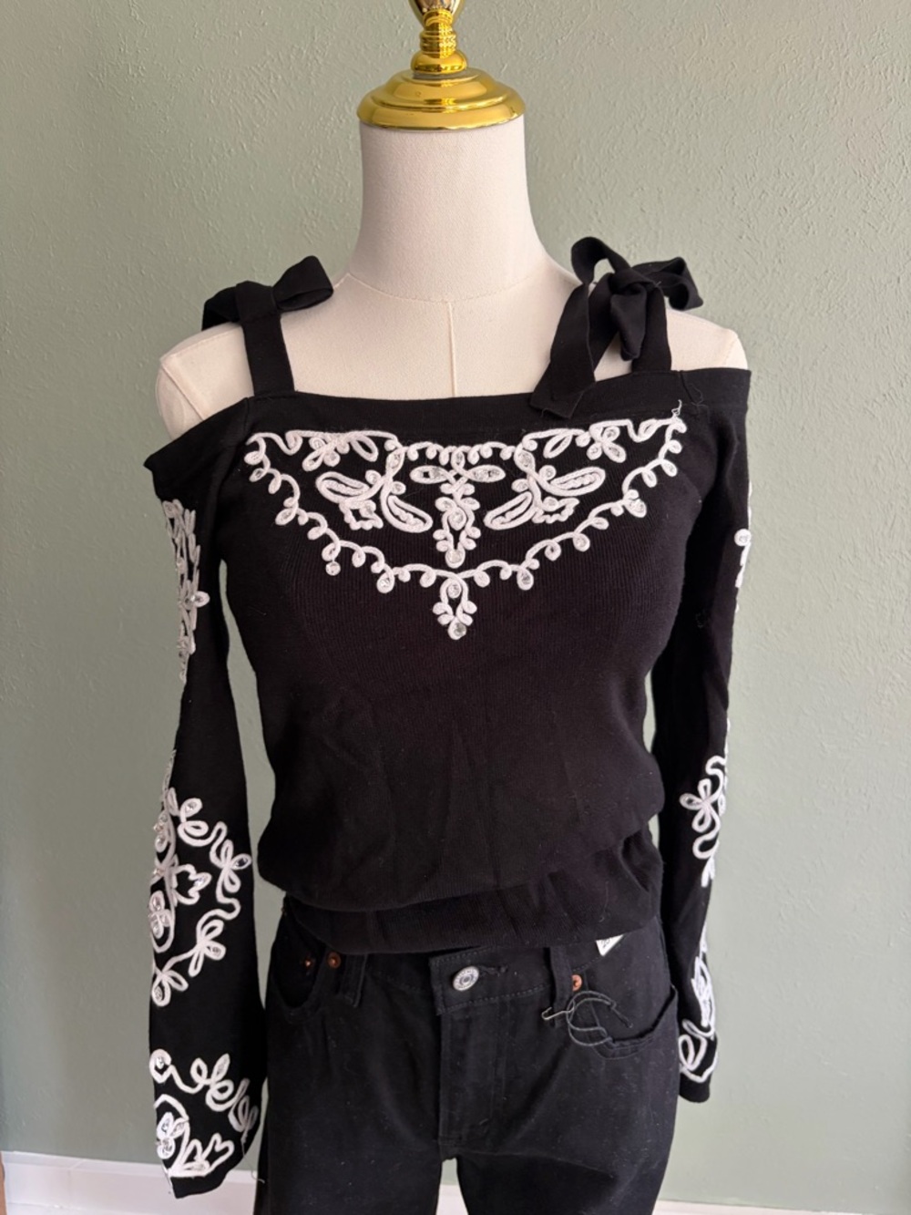 Y2K Coquette Black Embroidered Cold Shoulder Top w/ Bow Straps | Size small